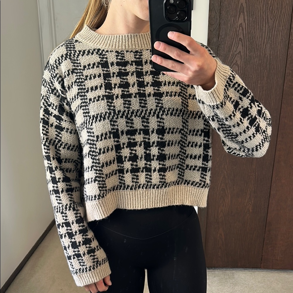 Cropped sweater